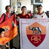 CĐV Việt Nam vượt hơn 1000 km để cổ vũ... U19 Roma