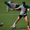 Huấn luyện viên Bồ Đào Nha phẫn nộ vì phải thi đấu giữa trưa