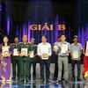 [Photo] Lễ trao giải Báo chí Quốc gia lần thứ 8 - năm 2013