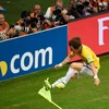 David Luiz tái hiện pha tung cước cột cờ sau khi lập siêu phẩm