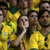 Cổ động viên nhí khóc nức nở khi chứng kiến Brazil bị vỡ trận