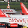 Một máy bay chở khách của Air Berlin bị mất bánh khi hạ cánh