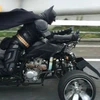 Batman bất ngờ xuất hiện cùng siêu xe trên đường phố Nhật Bản