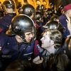 [Video] Cận cảnh cuộc biểu tình phản đối chính phủ ở Hungary