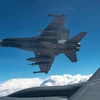 Chiến đấu cơ CF-18 của Canada tấn công kho vũ khí của IS