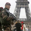  Thủ tướng Pháp công bố các quy định mới theo dõi khủng bố 