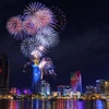 [Photo] Màn bắn pháo hoa tại tháp Bitexco Financial Tower