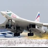 Máy bay ném bom chiến lược hiện đại hóa Tupolev Tu-160. (Nguồn: airliners.net)