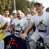 Quan chức thành phố New Delhi đạp xe đạp trong 'Ngày không xe ôtô.' (Nguồn: ndtv.com)