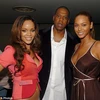 Mối quan hệ giữa Beyonce, Jay-Z và Rihanna vẫn là đề tài nóng hổi của ngành giải trí. (Nguồn: PA) 