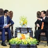 Thủ tướng Nguyễn Tấn Dũng tiếp Tổng Giám đốc điều hành Google Sundar Pichai đang thăm và làm việc tại Việt Nam. (Ảnh: Thống Nhất/TTXVN)