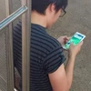 Một người chơi Pokemon Go ở Singapore. (Nguồn: channelnewsasia.com)