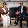 Tổng thống Mỹ Barack Obama thảo luận với Cố vấn Nhà nước Myanmar Aung San Suu Kyi. (Nguồn: Reuters)