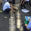 Da trăn khô bị phát hiện nhập lậu tại Sân bay quốc tế Tân Sơn Nhất. (Ảnh: Hoàng Hải/Vietnam+)