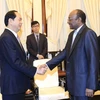 Chủ tịch nước Trần Đại Quang tiếp Ngài Sayed Altayed Ahmed, Đại sứ Đặc mệnh toàn quyền Cộng hoà Sudan tại Việt Nam đến chào từ biệt nhân kết thúc nhiệm kỳ công tác tại Việt Nam. (Ảnh: Nhan Sáng/TTXVN)