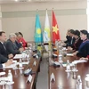 Chủ tịch Quốc hội Nguyễn Thị Kim Ngân tiếp Ban lãnh đạo Đảng cầm quyền Nuotan của CH Kazakhstan. (Ảnh: Trọng Đức/TTXVN)