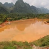 Hiểm họa khai thác khoáng sản: Hồ thải “treo” trên đầu dân 