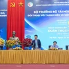 Bộ trưởng Bộ Tài nguyên và Môi trường đối thoại với thanh niên bộ nhân dịp Kỷ niệm 93 năm thành lập Đoàn Thanh niên Cộng sản Hồ Chí Minh. (Ảnh: Thanh Thảo/Vietnam+)