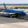 Sự cố máy bay Vietnam Airlines: Bố trí nối chuyến cho khách