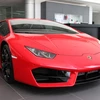 Lamborghini Hurcan LP580-2 với màu sơn đỏ. (Ảnh: Doãn Đức/Vietnam+)