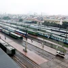 Đoàn tàu của ngành đường sắt tại ga Hà Nội. (Ảnh: TTXVN)