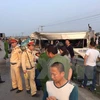 Hiện trường vụ tai nạn chiều 4/2 tại đường ngang dân sinh trên đường sắt Bắc-Nam thuộc địa bàn huyện Vụ Bản, tỉnh Nam Định. (Ảnh: Văn Đạt/TTXVN)