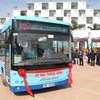Tuyến buýt mới số 107 có lộ trình Kim Mã-Khu Công nghệ cao Láng Hòa Lạc-Làng Văn hóa Du lịch các dân tộc Việt Nam được đưa vào vận hành. (Ảnh: Việt Hùng/Vietnam+).
