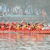 Lần đầu tiên Hà Nội tổ chức lễ hội bơi chải thuyền rồng. (Ảnh: Vietnam Airlines cung cấp)