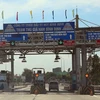 Trạm thu giá Nam Bình Định đặt trên quốc lộ 1A tại địa phận thị xã An Nhơn, tỉnh Bình Định. (Ảnh: Huy Hùng/TTXVN)