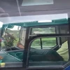 Tài xế lái xe bằng chân trên đường cao tốc Trung Lương-Thành phố Hồ Chí Minh. (Ảnh cắt từ clip)