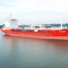 Công ty Đóng tàu Phà Rừng vừa bàn giao thêm tàu chở dầu thứ 2 có trọng tải 6.500 tấn xuất khẩu sang Hàn Quốc. (Ảnh: Hồng Trâm/Vietnam+)