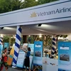 Các gian hàng của Vietnam Airlines và Jetstar Pacific sẽ bán nhiều loại vé máy bay ưu đãi, hấp dẫn. (Ảnh: Việt Hùng/Vietnam+)