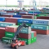 Một bãi tập kết container tại Cảng. (Ảnh: Lâm Khánh/TTXVN)