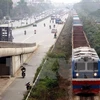 Dự án đường sắt Hà Nội-Quảng Ninh vẫn chưa hẹn ngày về đích do thiếu nguồn vốn đầu tư từ ngân sách Nhà nước. (Ảnh: TTXVN)