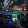 Xe taxi và taxi công nghệ sẽ được quản lý thông qua thiết bị giám sát hành trình và bằng chính phần mềm của doanh nghiệp. (Nguồn ảnh: Bloomberg)