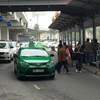 Taxi hoạt động tại sân bay Nội Bài. (Ảnh: Việt Hùng/Vietnam+)