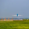 Tàu bay hạ cánh tại sân bay quốc tế Nội Bài. (Ảnh: Văn phòng Cảng hàng không Nội Bài cung cấp)