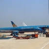 Máy bay tại sân bay Nội Bài. (Ảnh: Huy Hùng/TTXVN)
