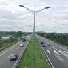 Phương tiện lưu thông trên một tuyến cao tốc do VEC quản lý. (Ảnh: CTV/Vietnam+)