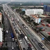 Ùn tắc giao thông trên một đoạn đường vành đai 3 trên cao ở Hà Nội. (Ảnh: Danh Lam/TTXVN)