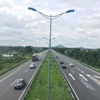 Phương tiện lưu thông trên một đoạn tuyến cao tốc của VEC. (Ảnh: CTV/Vietnam+)