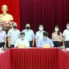 Bộ Giao thông Vận tải đã tiến hành ký kết hợp đồng đặt hàng bảo trì đường sắt quốc gia cho Tổng công ty Đường sắt Việt Nam. (Ảnh: CTV/Vietnam+)