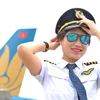 Nữ Cơ trưởng Nguyễn Ly Hương lái máy bay thân rộng hiện đại A350 của Vietnam Airlines cho rằng, bay Tết là đặc thù riêng trong nghề. (Ảnh: CTV/Vietnam+)