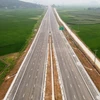 Bộ Giao thông Vận tải sẽ nỗ lực hoàn thành và đưa vào khai thác thông xe gần 250km nữa trong từ nay tới cuối năm 2023. (Ảnh: CTV/Vietnam+)