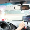 Xe đã lắp camera giám sát hành trình để giám sát trên đường khi va chạm có chứng cứ, không bị bắt phạt oan. (Ảnh: CTV/Vietnam+)