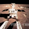 Vài giờ sau khi Hằng Nga 3 hạ cánh xuống Mặt Trăng, sáng 15/12, xe tự hành 6 bánh "Thỏ Ngọc" đã tách khỏi tàu vũ trụ. (Nguồn: THX/TTXVN)