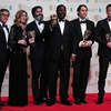 Êkíp làm phim ''12 years a slave'' với niềm vui chiến thắng tại BAFTA 2014. (Ảnh: Independent )