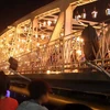 Cầu Trường Tiền rực rỡ trong nghệ thuật lửa và ánh sáng