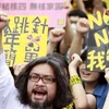 Cảnh sát Đài Loan dùng vòi rồng giải tán người biểu tình