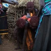 [Photo] Hãi hùng nghi lễ trưởng thành đẫm máu của các bé gái châu Phi